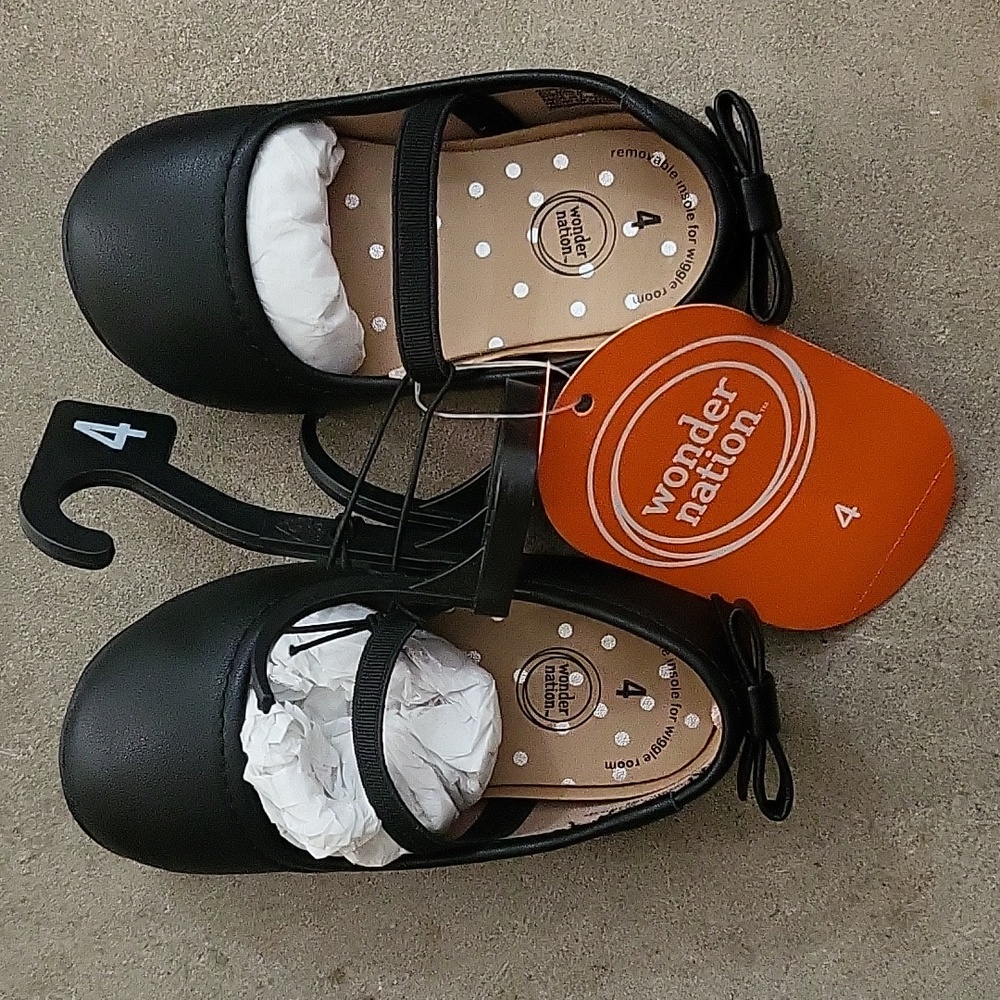 Girls Toddler Shoes Size 4 in black